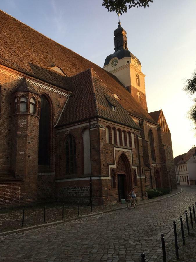 Altstadt Ferienwohnung Brandenburg  Esterno foto