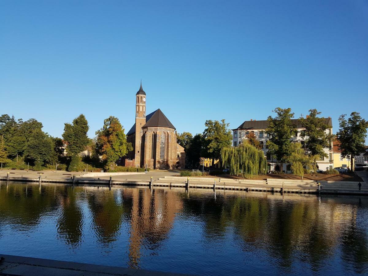 Altstadt Ferienwohnung Brandenburg  Esterno foto